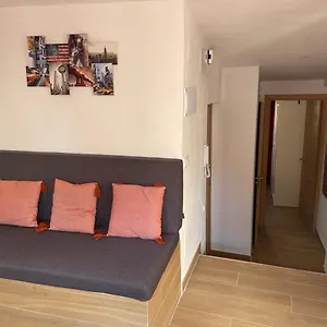 Casa Ferrers Piso 5. Precioso ático Con Terraza Tarragona